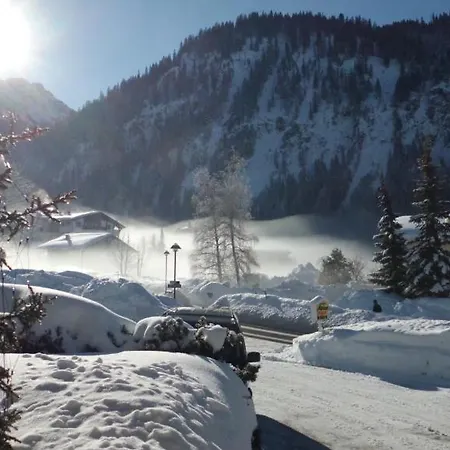 게스트하우스 Alpina 3*