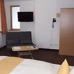 Alpina Casa de hóspedes 3*